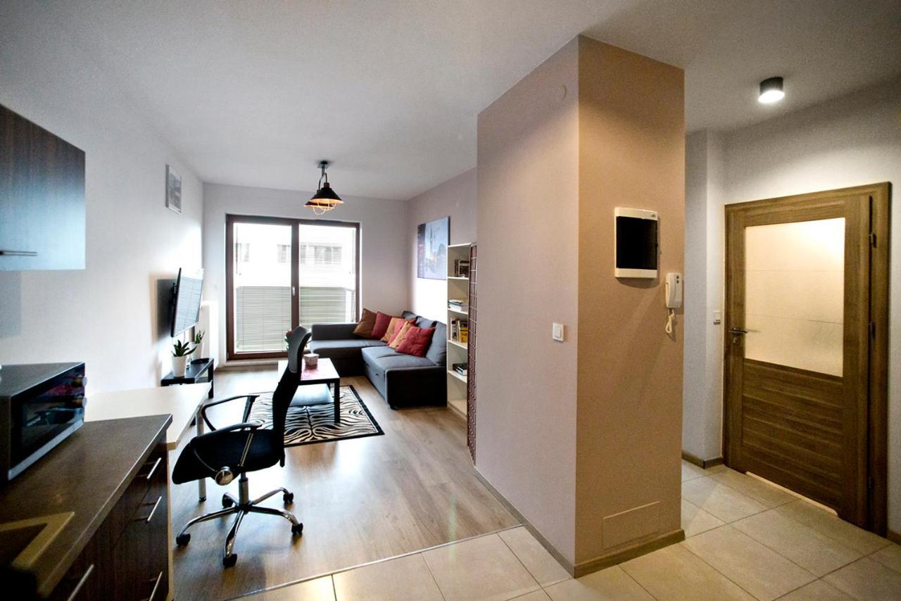 Airport Okecie Klobucka P&O Serviced Apartments Warsaw Ngoại thất bức ảnh